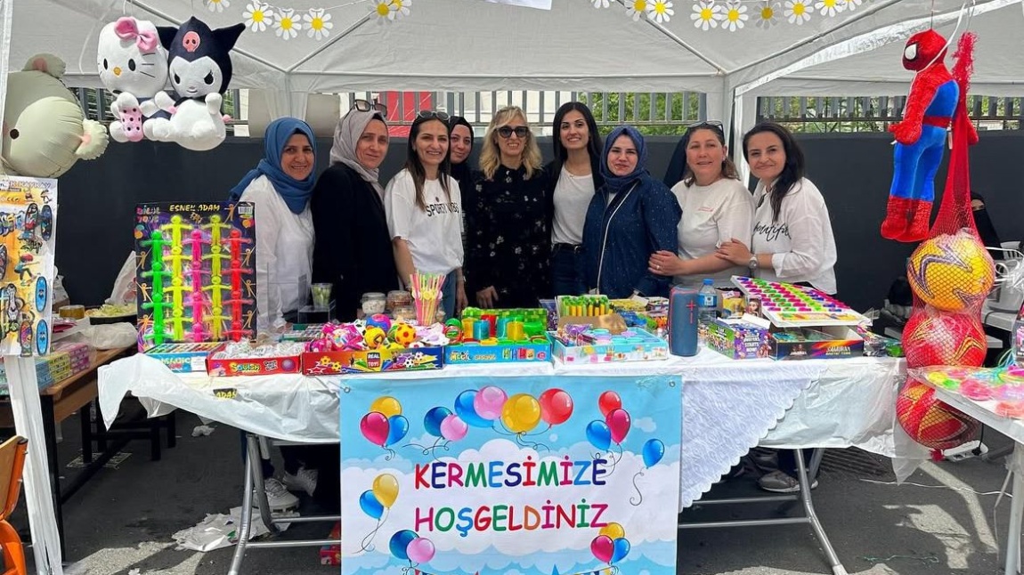 Okulumuzda Bahar Şenliği ve Kermes Coşkusu!